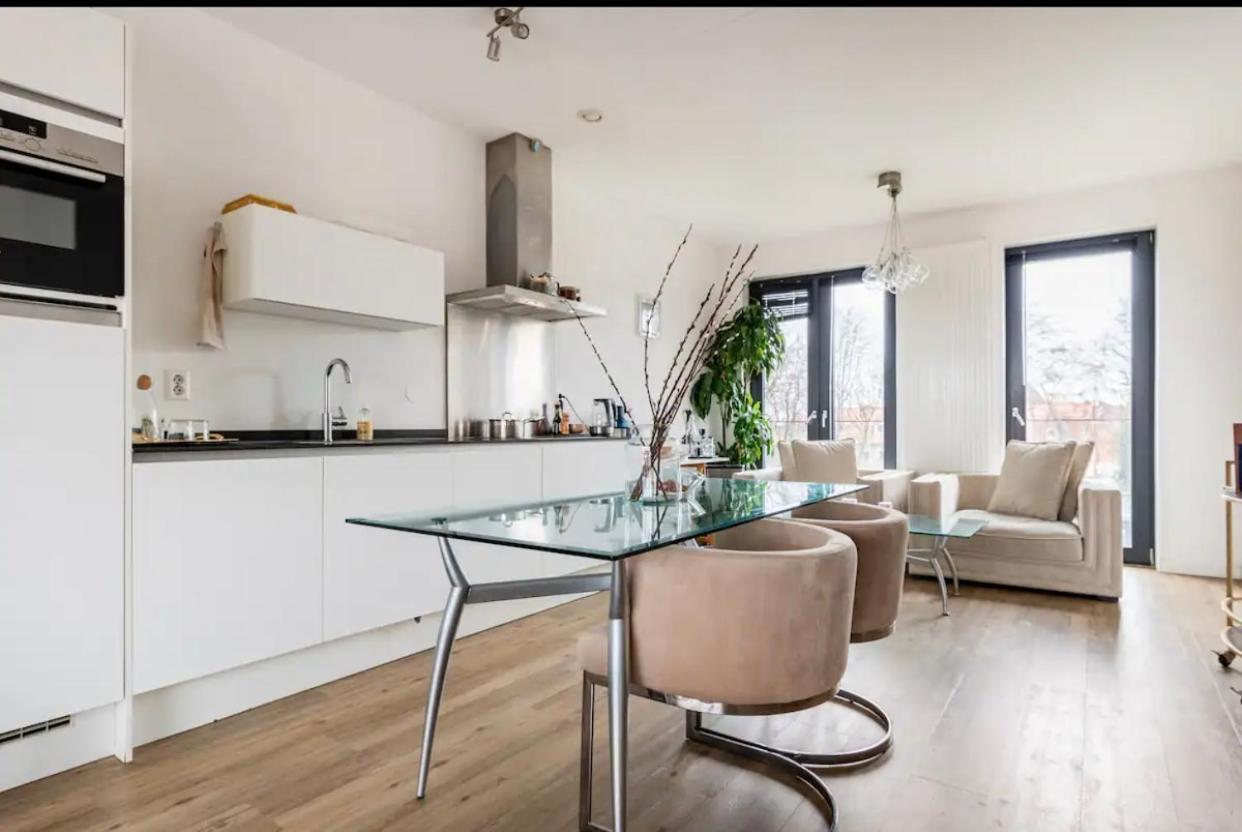 4-Bedroom- Central Located- 120 Sqr Meter Apartment Amsterdam Buitenkant foto